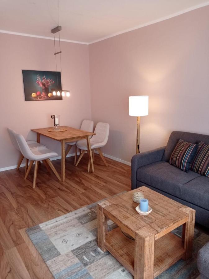 Ferienwohnung Greifenbach, Gartennutzung, Haustiere Willkommen Geyer Buitenkant foto